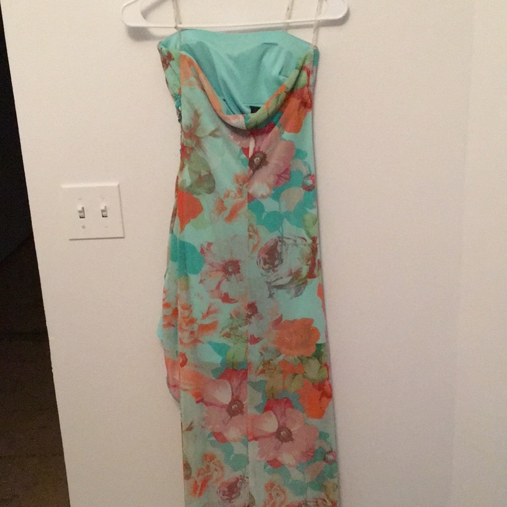 Dress - Picture 3 of 6